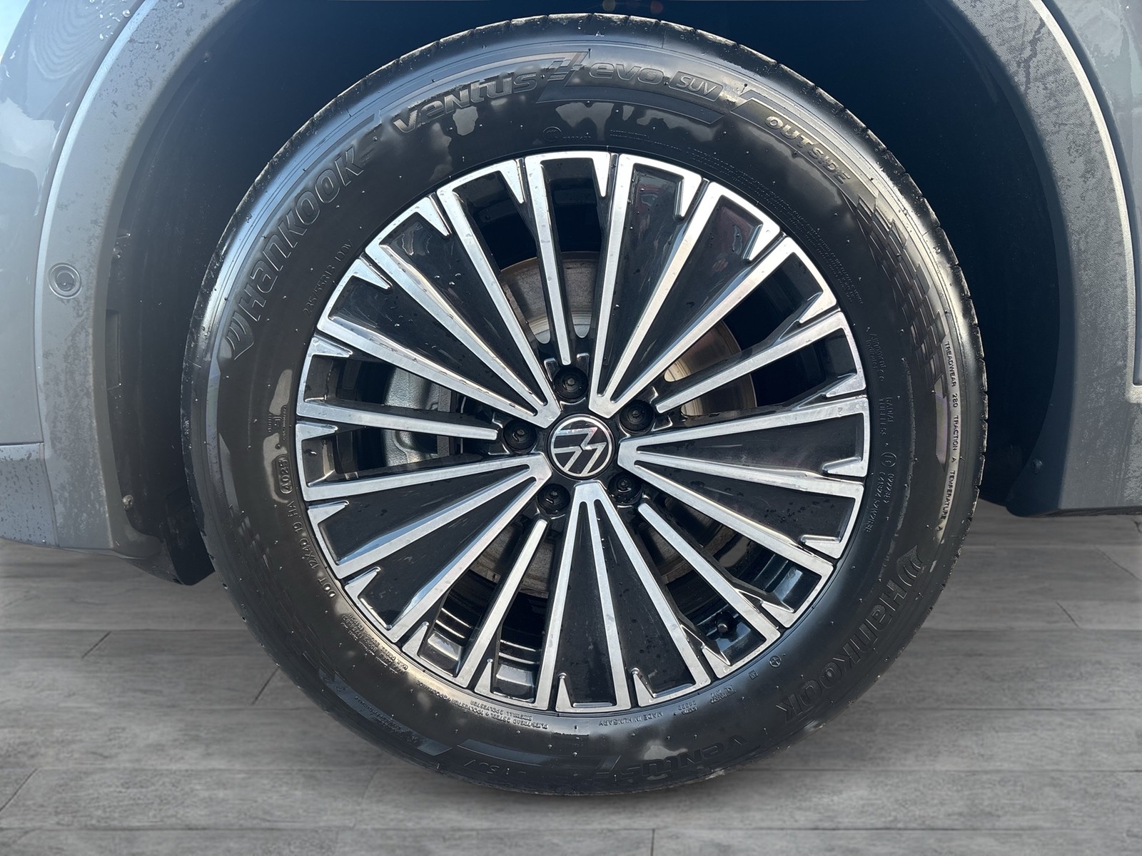 Volkswagen Tiguan 1.5 HYBRID LIFE NEUES MODELL CAM ACC LM18