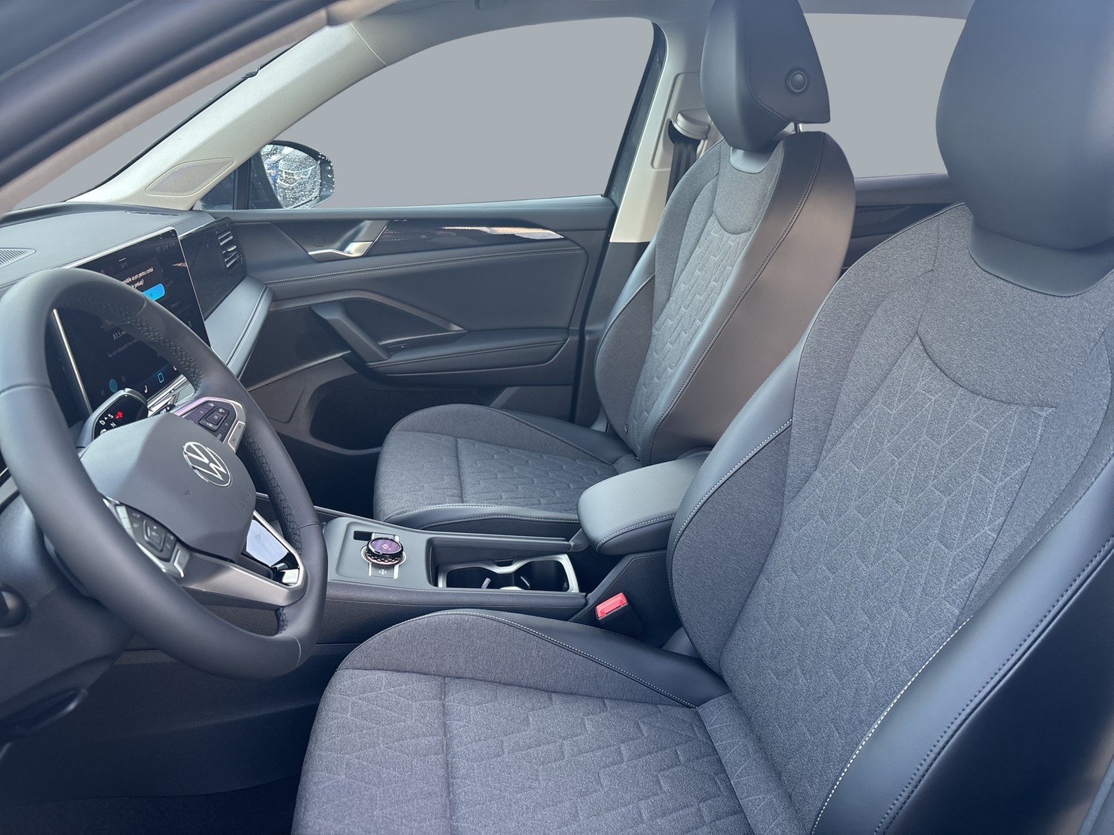 Volkswagen Tiguan 1.5 HYBRID LIFE NEUES MODELL CAM ACC LM18