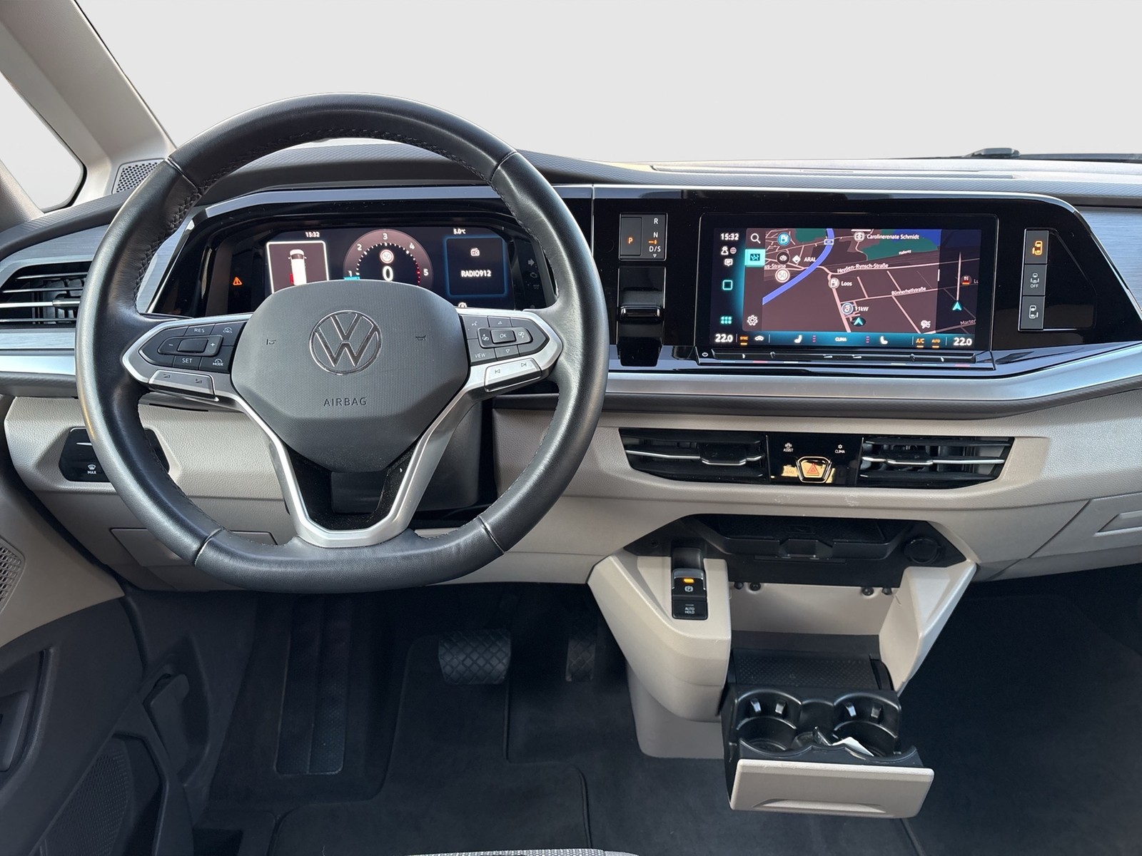 Volkswagen T7 Multivan 2.0 LIFE AHK CAM LM17 E-KLAPPE NAVI