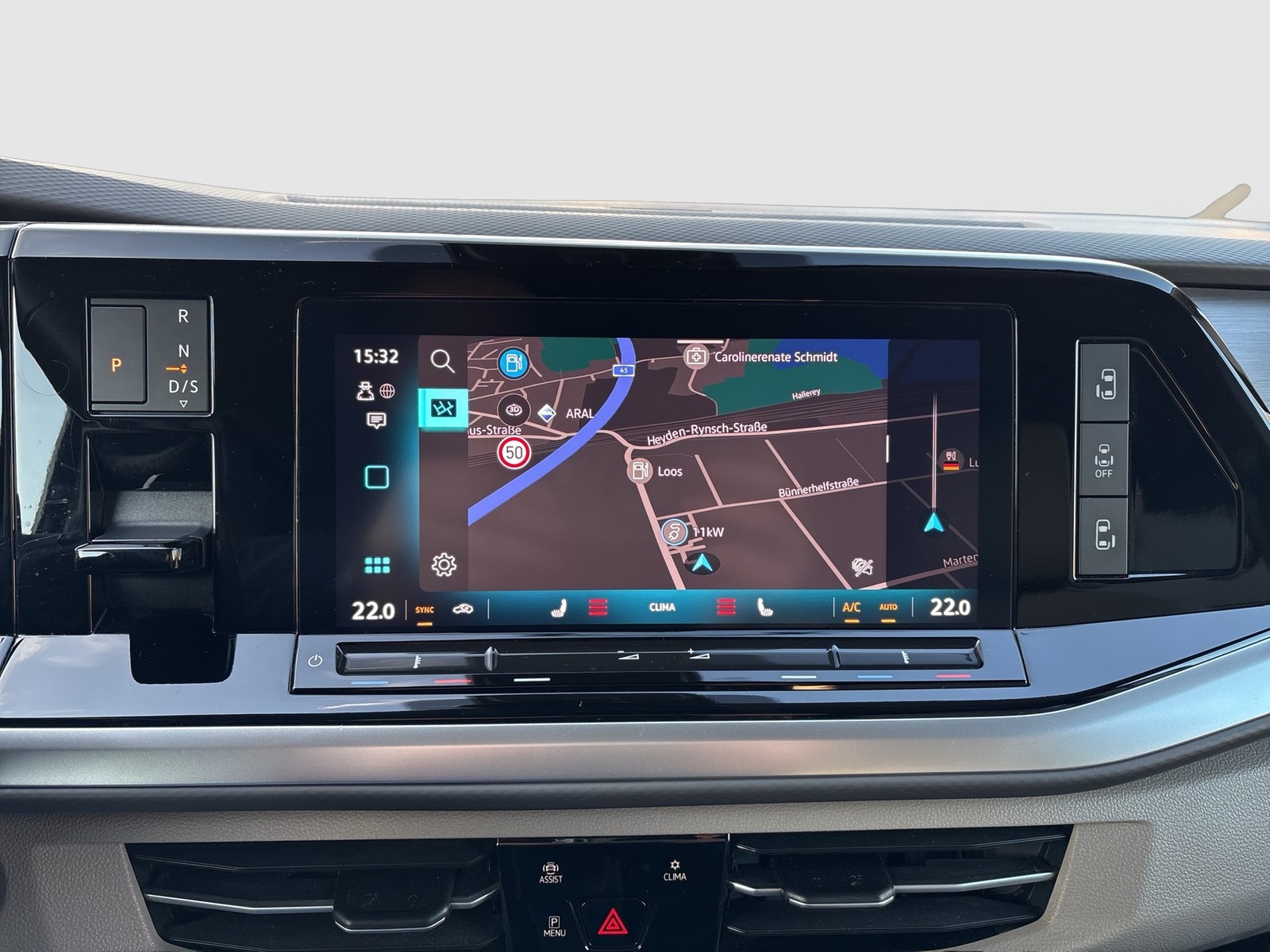 Volkswagen T7 Multivan 2.0 LIFE AHK CAM LM17 E-KLAPPE NAVI