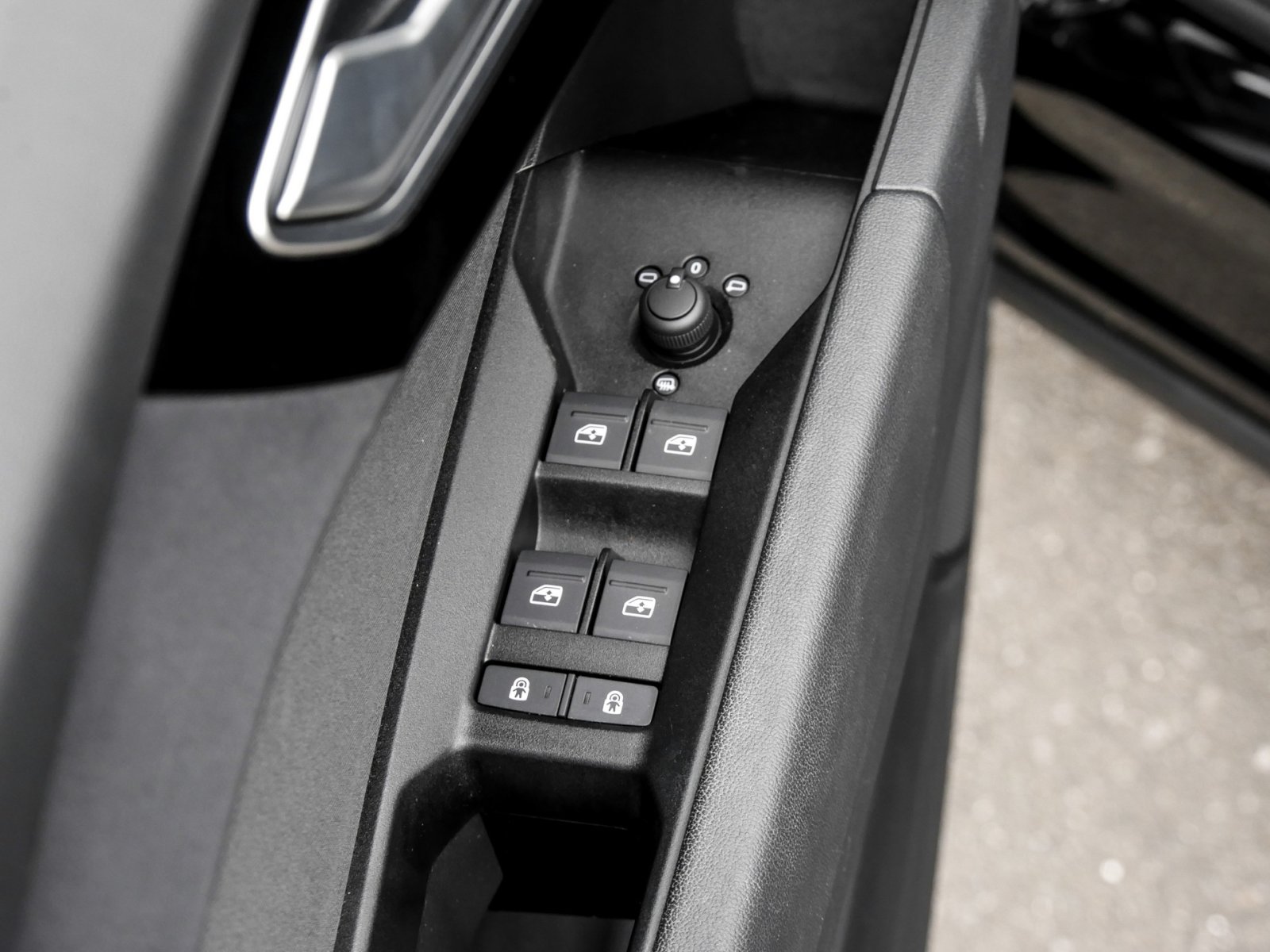 Audi Q4 e-tron 40 S LINE BLACKPAK AHK CAM ACC LM20