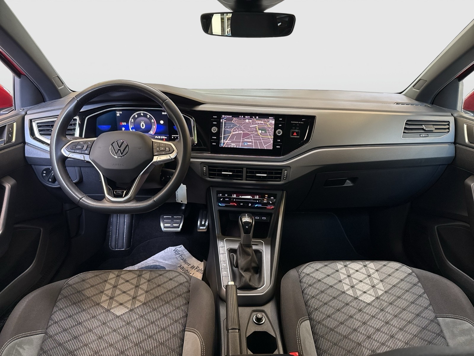 Volkswagen Taigo 1.5 R-LINE ALU17" MATRIX NAVI CARPLAY AHK