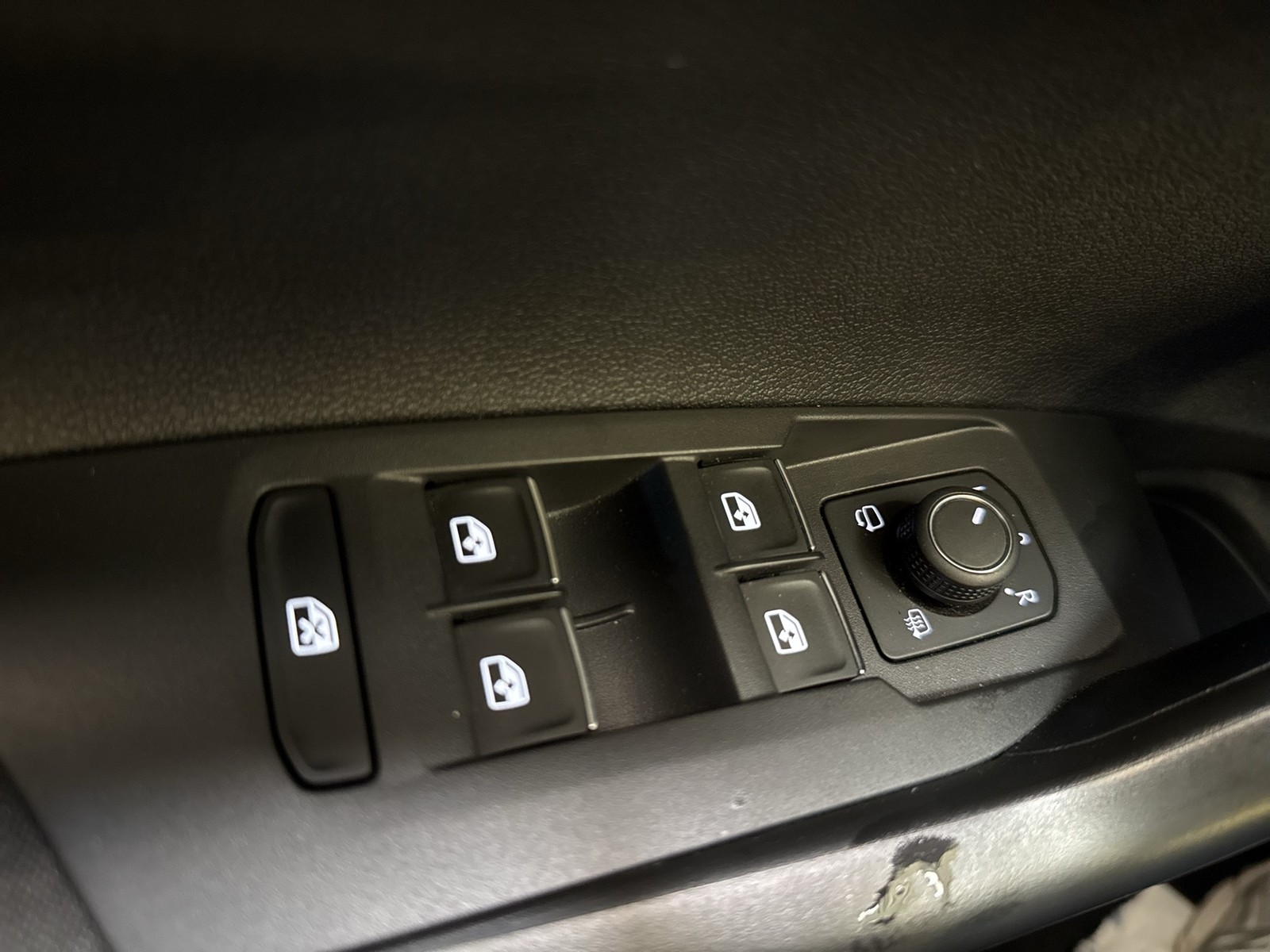 Volkswagen Taigo 1.5 R-LINE ALU17" MATRIX NAVI CARPLAY AHK