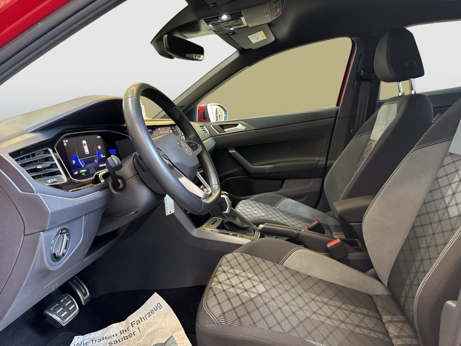 Volkswagen Taigo 1.5 R-LINE ALU17" MATRIX NAVI CARPLAY AHK