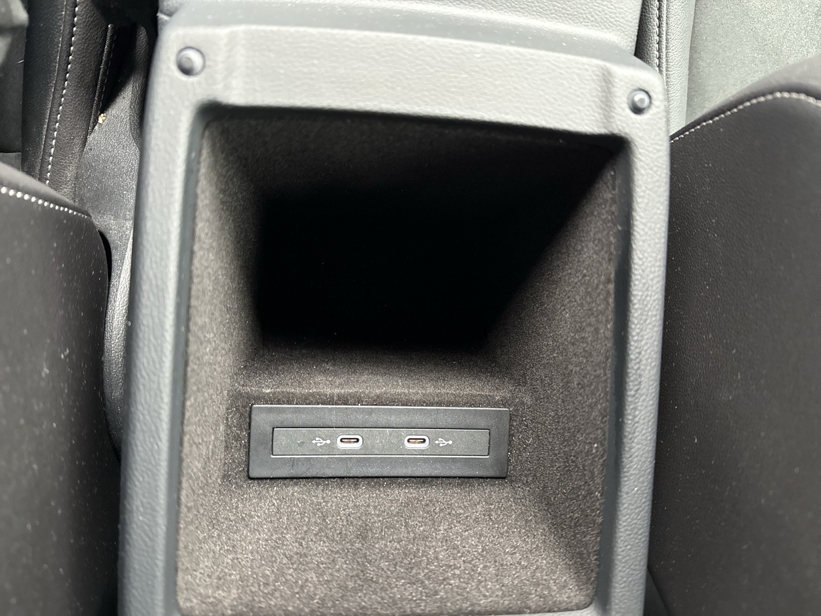 Volkswagen Arteon Shooting Brake 2.0 R-LINE PANO CAM LM19