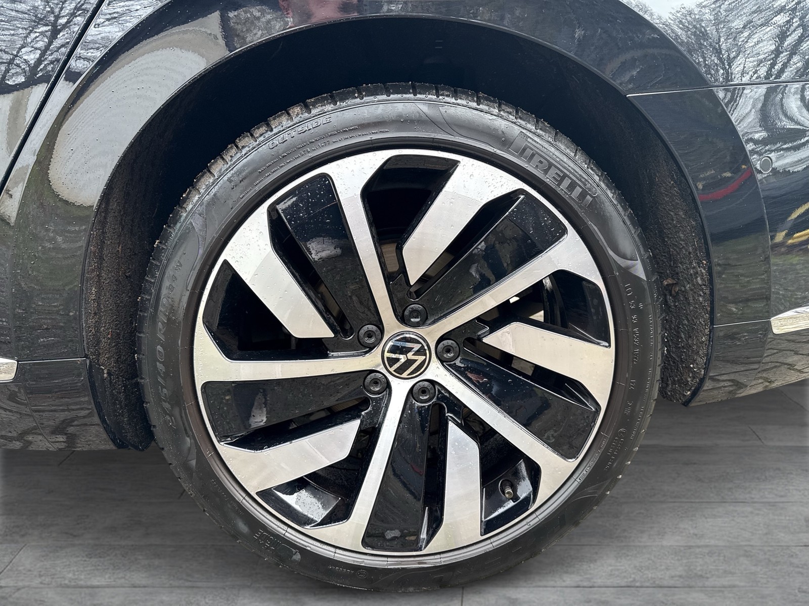 Volkswagen Arteon Shooting Brake 2.0 R-LINE PANO CAM LM19