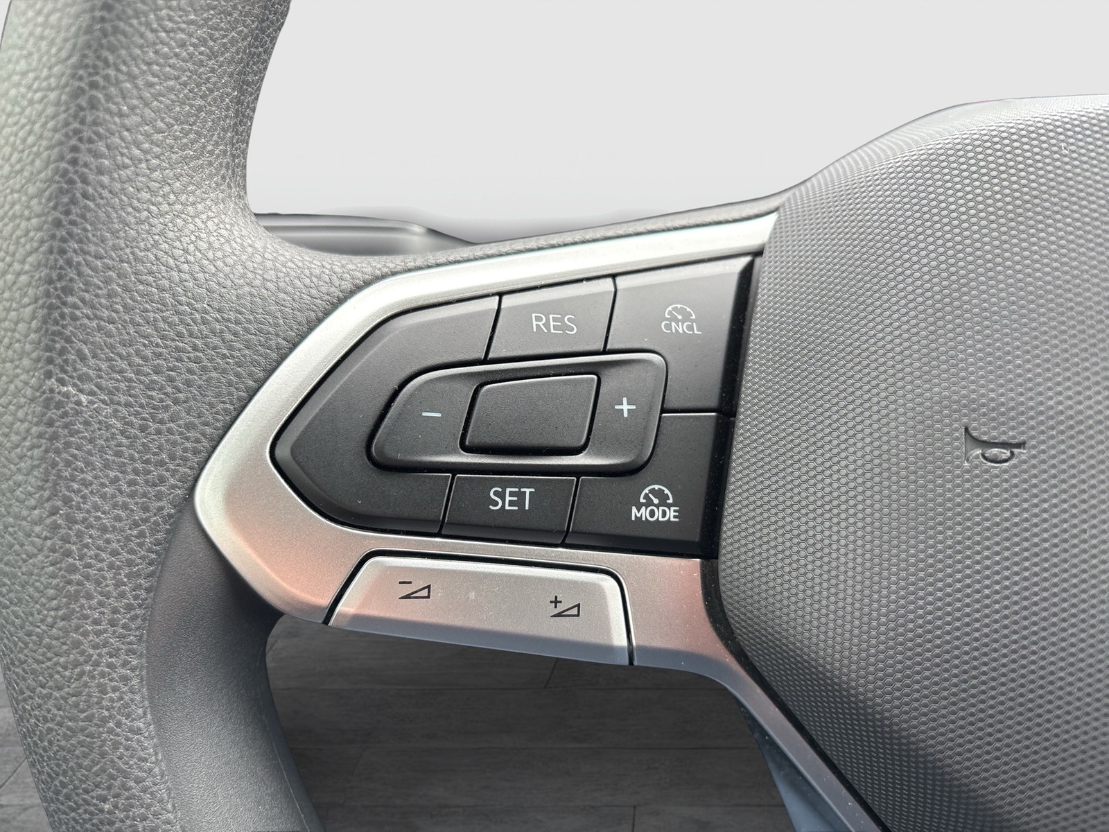 Volkswagen Caddy Maxi 2.0 LIFE 7SITZE CAM NAVI ALU SITZHEIZ