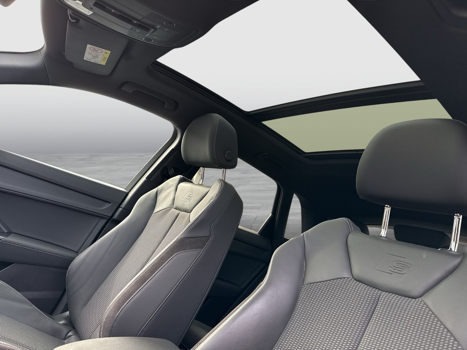 Audi Q3 40 Qu. S LINE PANO STANDHZ. ALU19" eKLAPPE