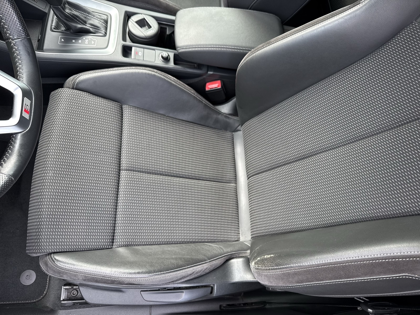 Audi Q3 40 Qu. S LINE PANO STANDHZ. ALU19" eKLAPPE
