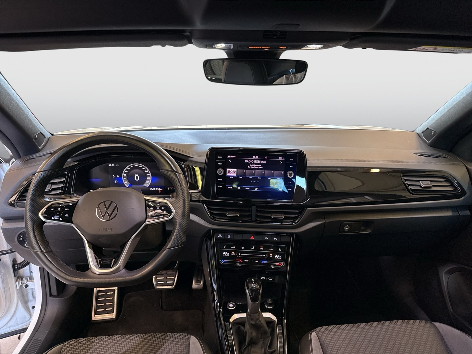 Volkswagen T-Roc Cabrio 1.5 R-LINE BLACKSTYLE BEATS LM19