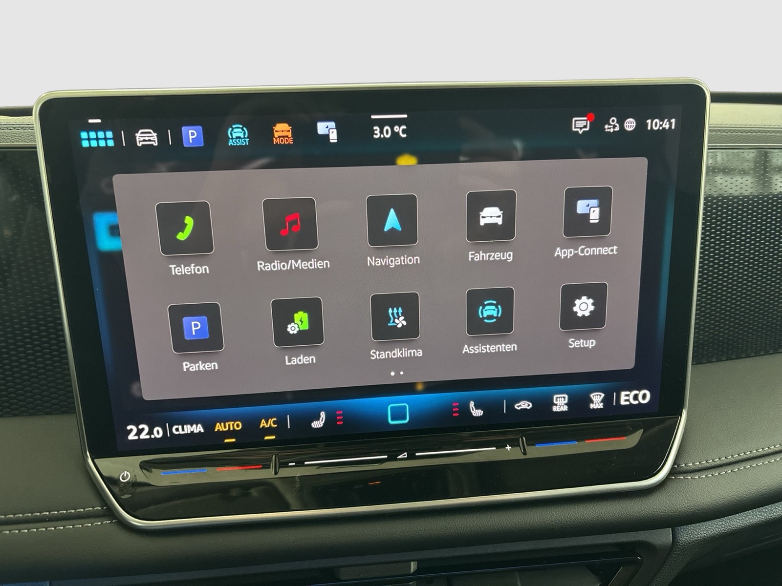 Volkswagen Tiguan 1.5 HYBRID LIFE NEUES MODELL AHK CAM LM18