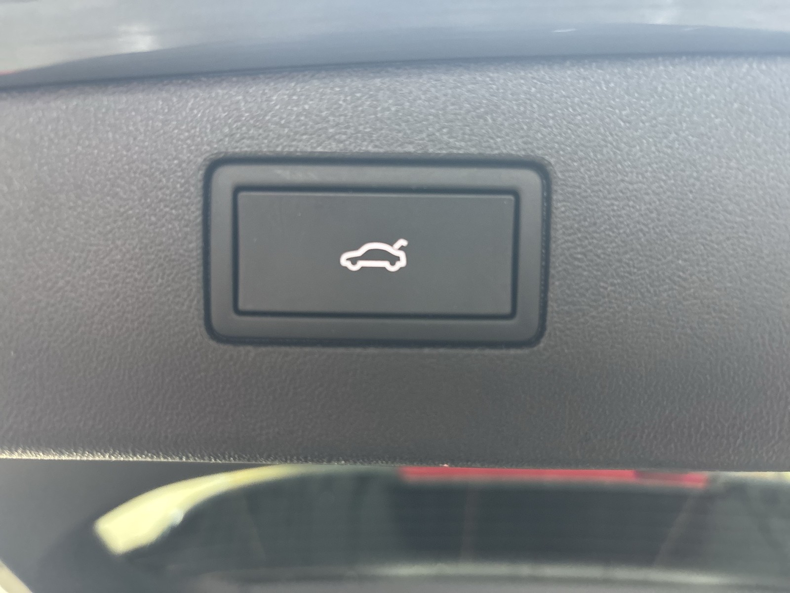 Volkswagen Tiguan 1.5 HYBRID LIFE NEUES MODELL AHK CAM LM18