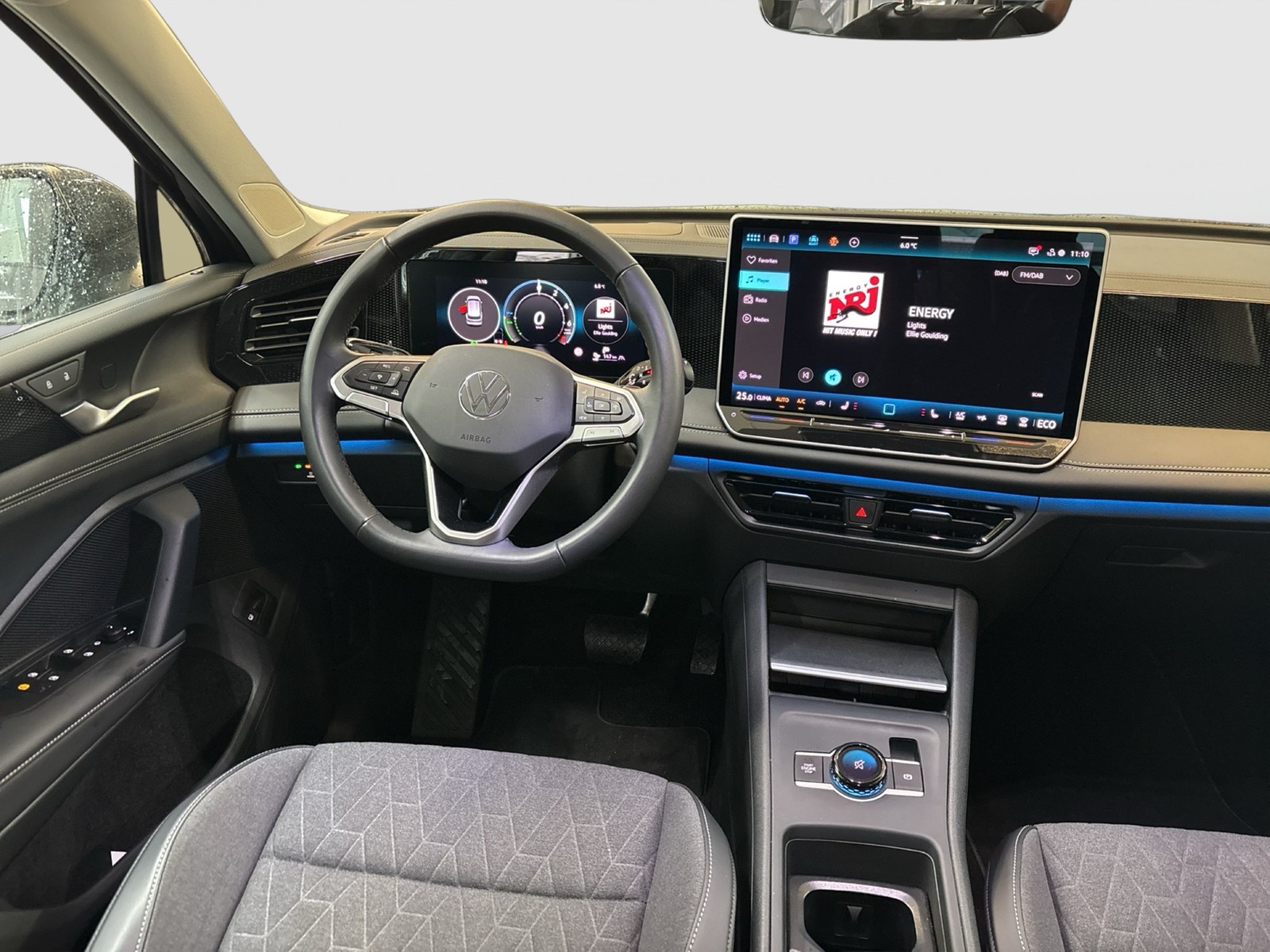 Volkswagen Tiguan 1.5 HYBRID LIFE NEUES MODELL AHK CAM LM18