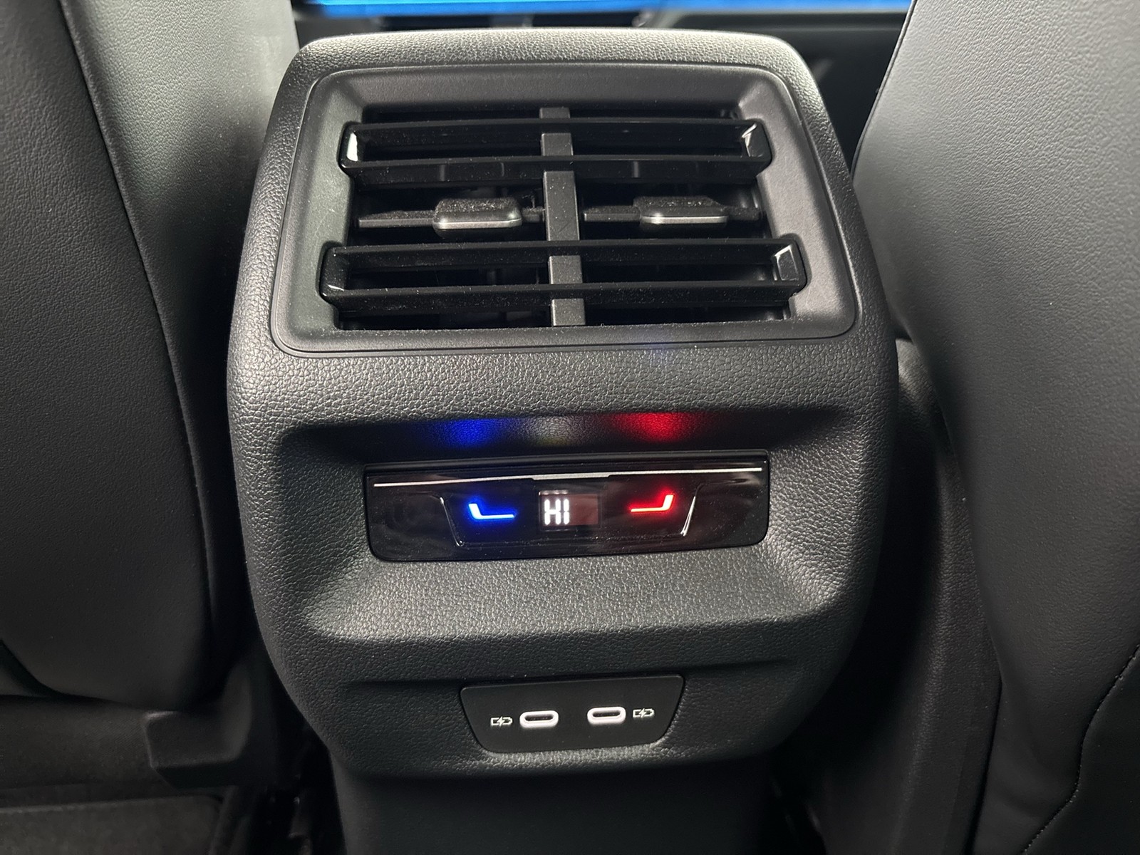 Volkswagen Tiguan 1.5 HYBRID LIFE NEUES MODELL AHK 360CAM