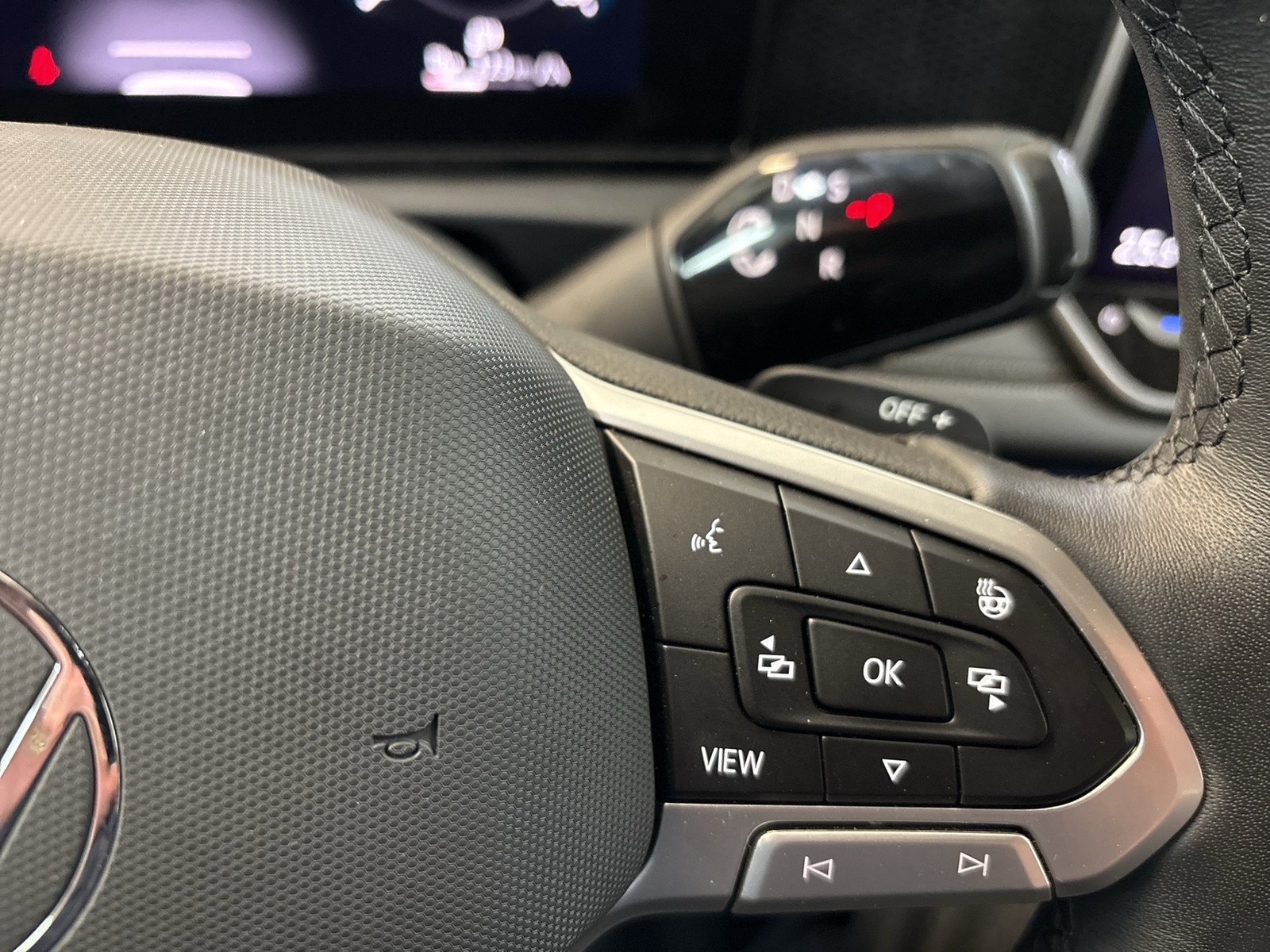 Volkswagen Tiguan 1.5 HYBRID LIFE AHK 360CAM ACC