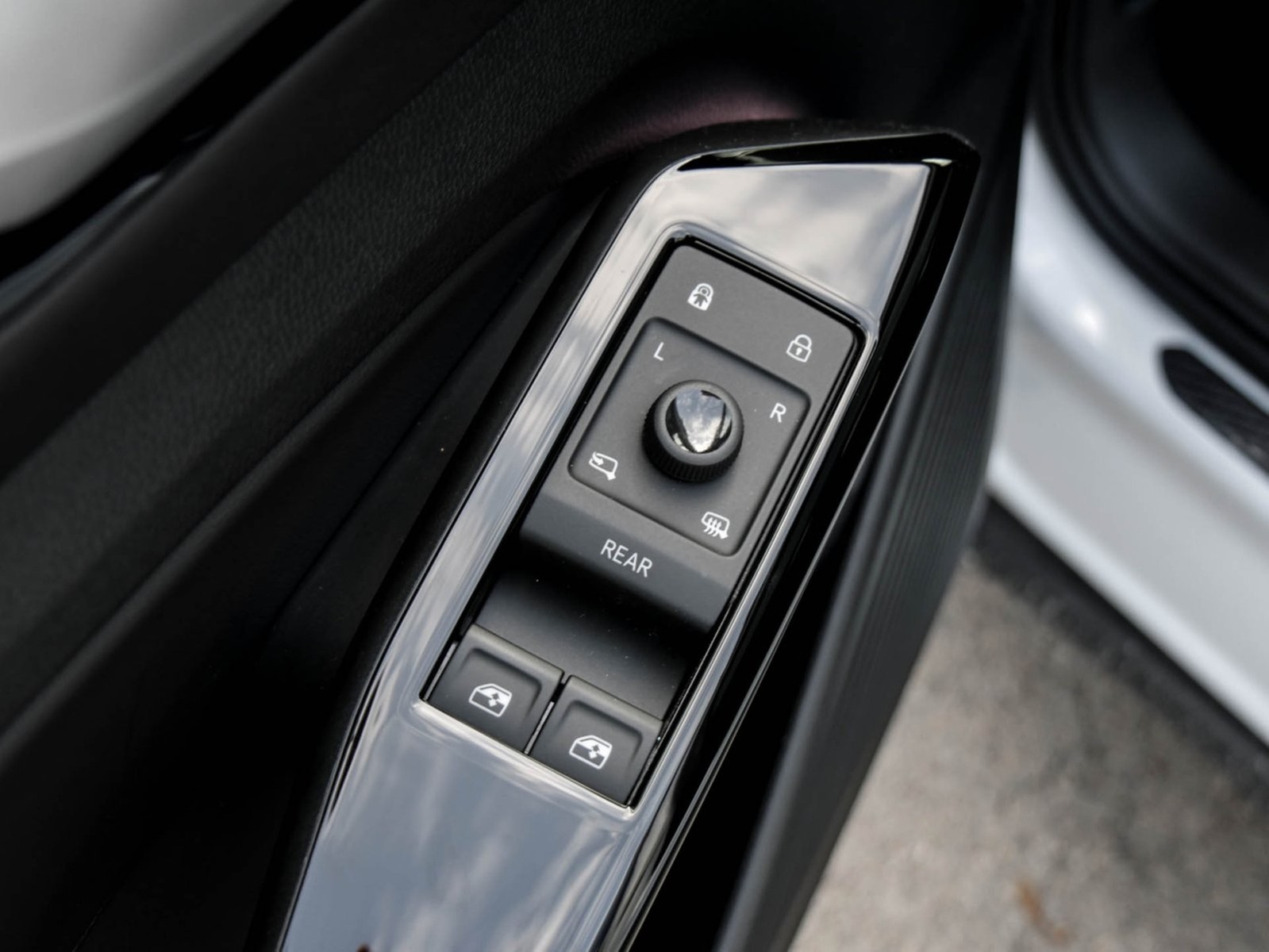 Volkswagen ID.4 GTX 4X4 WÄRMEPUMPE PANO CAM ACC LM20 NAVI