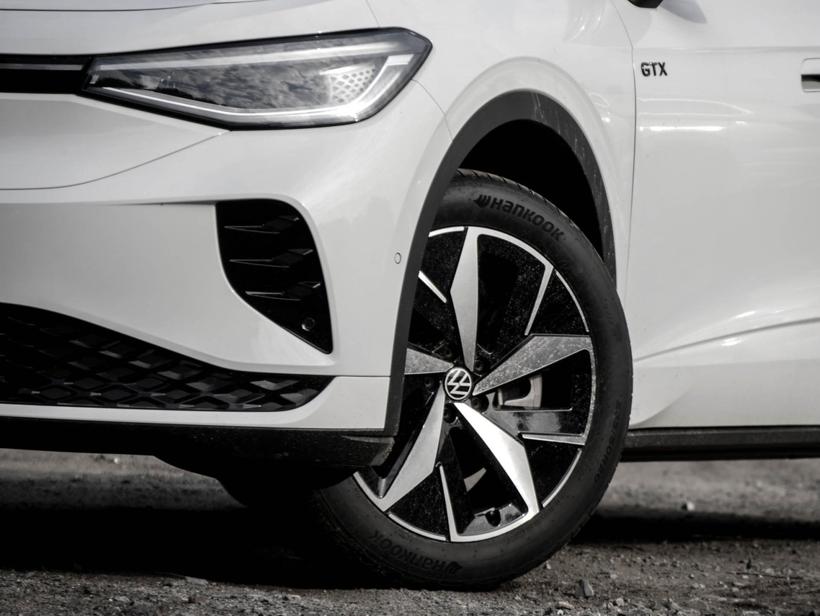 Volkswagen ID.4 GTX 4X4 WÄRMEPUMPE PANO CAM ACC LM20 NAVI