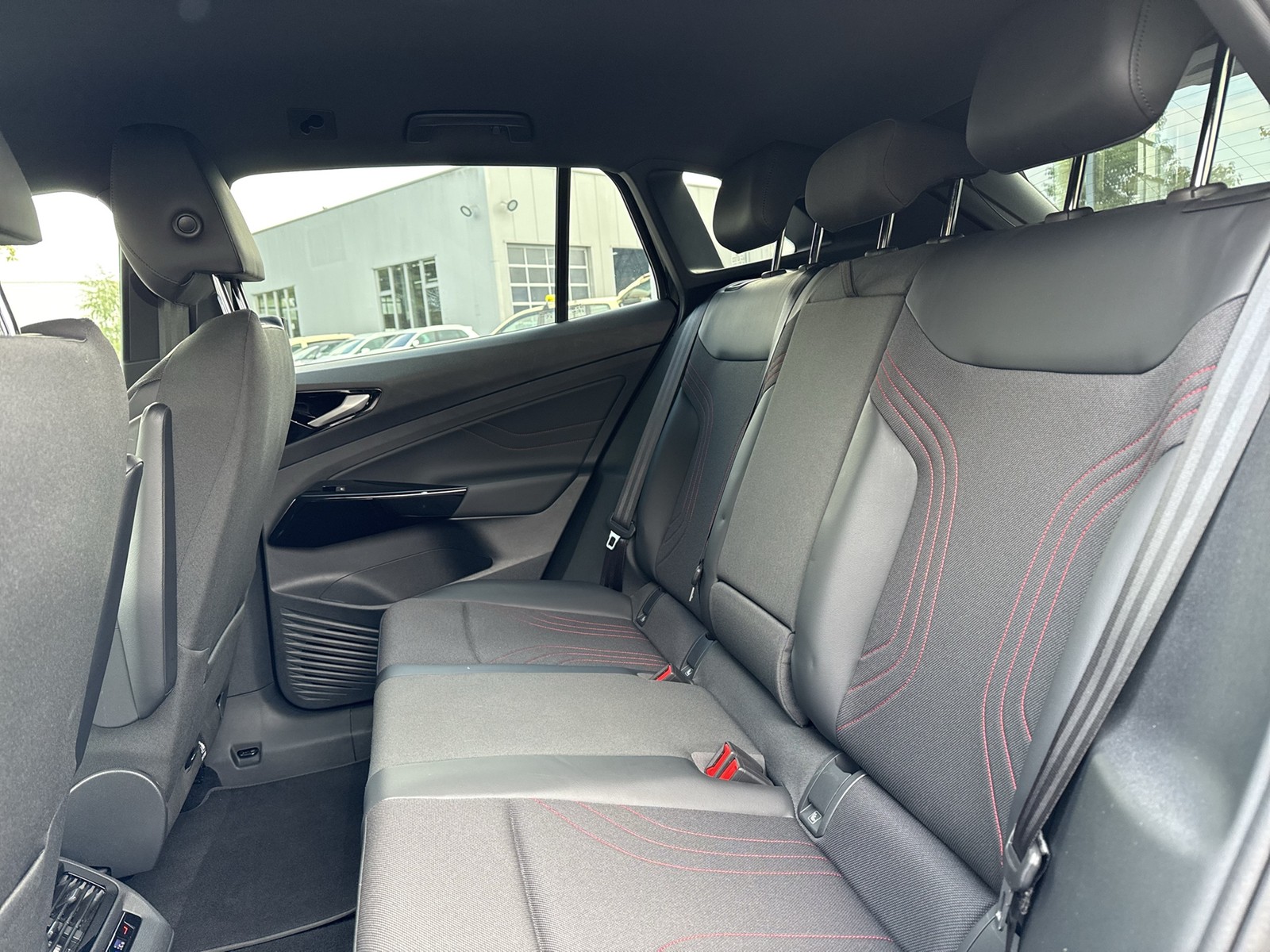 Volkswagen ID.4 GTX 4X4 WÄRMEPUMPE ACC LM20 NAVI CARPLAY