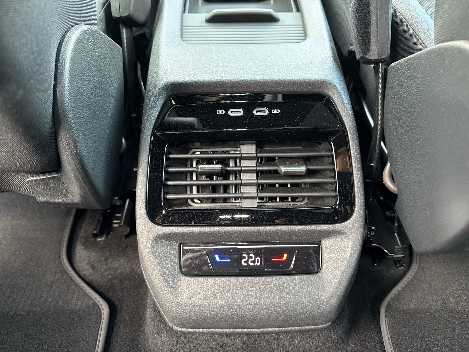 Volkswagen ID.4 GTX 4X4 WÄRMEPUMPE ACC LM20 NAVI CARPLAY