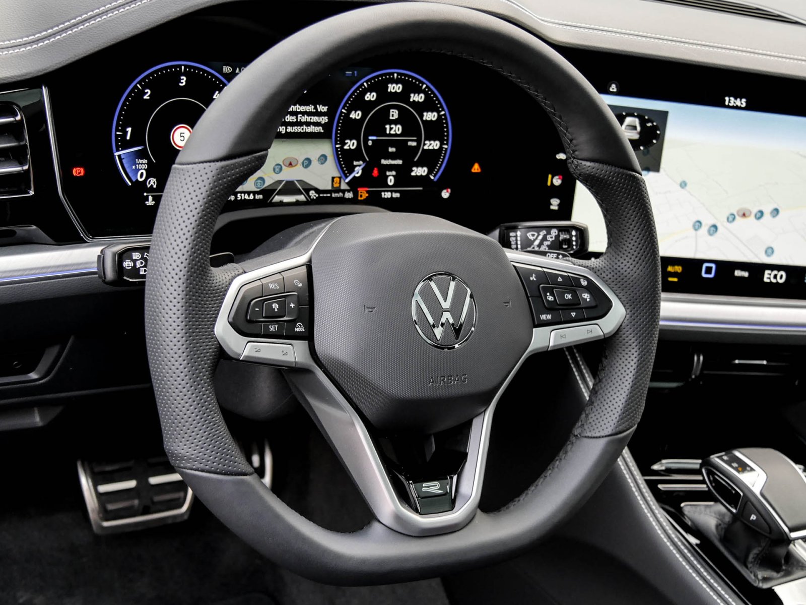 Volkswagen Touareg V6 TDI R-LINE ALLRADLENKUNG DYNAUDIO AHK