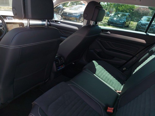 Volkswagen Passat Variant 2.0 ELEGANCE KAMERA ACC MATRIX AHK