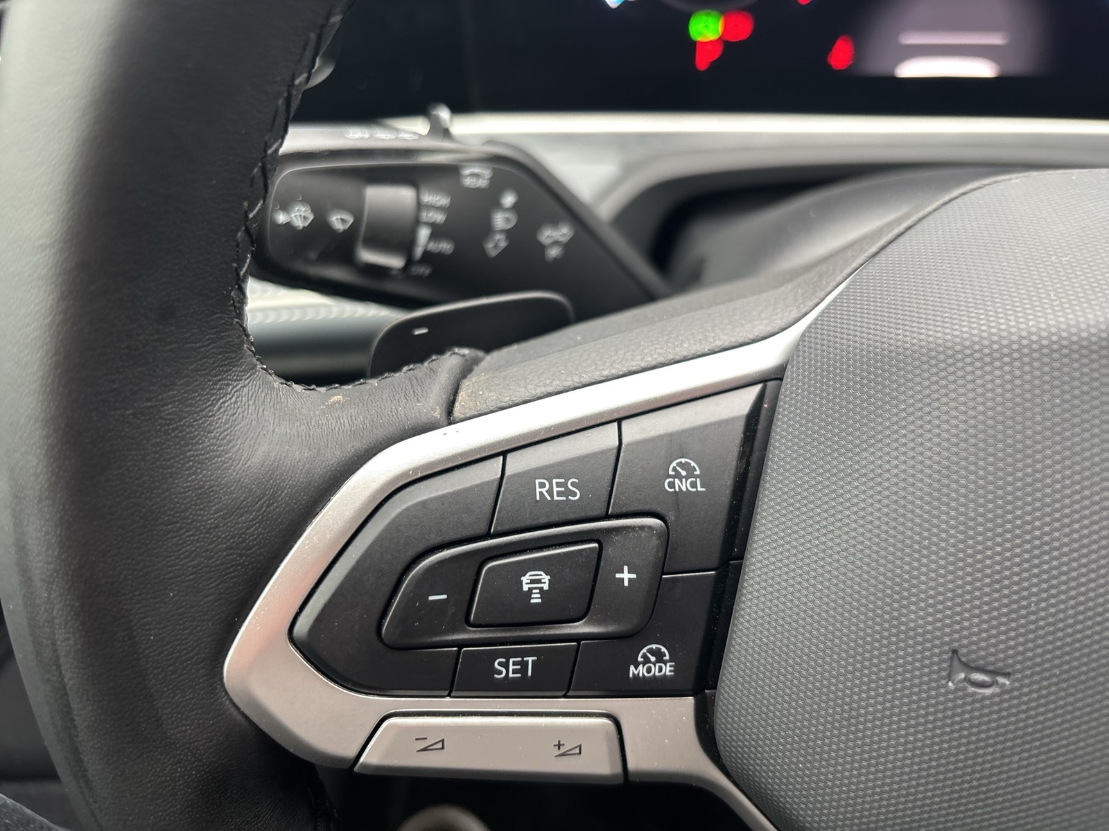 Volkswagen Passat Variant 2.0 ELEGANCE 4X4 NEUESMODELL PANO