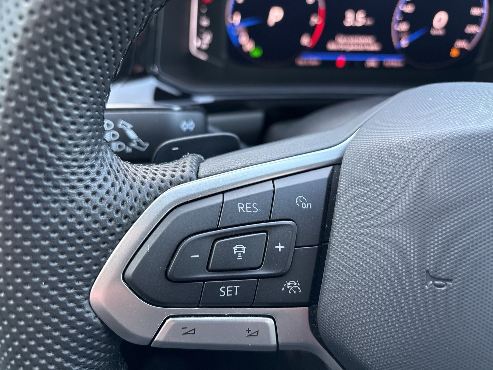 Volkswagen T-Roc Cabriolet 1.5 R-LINE BLACK STYLE STANDHZ.