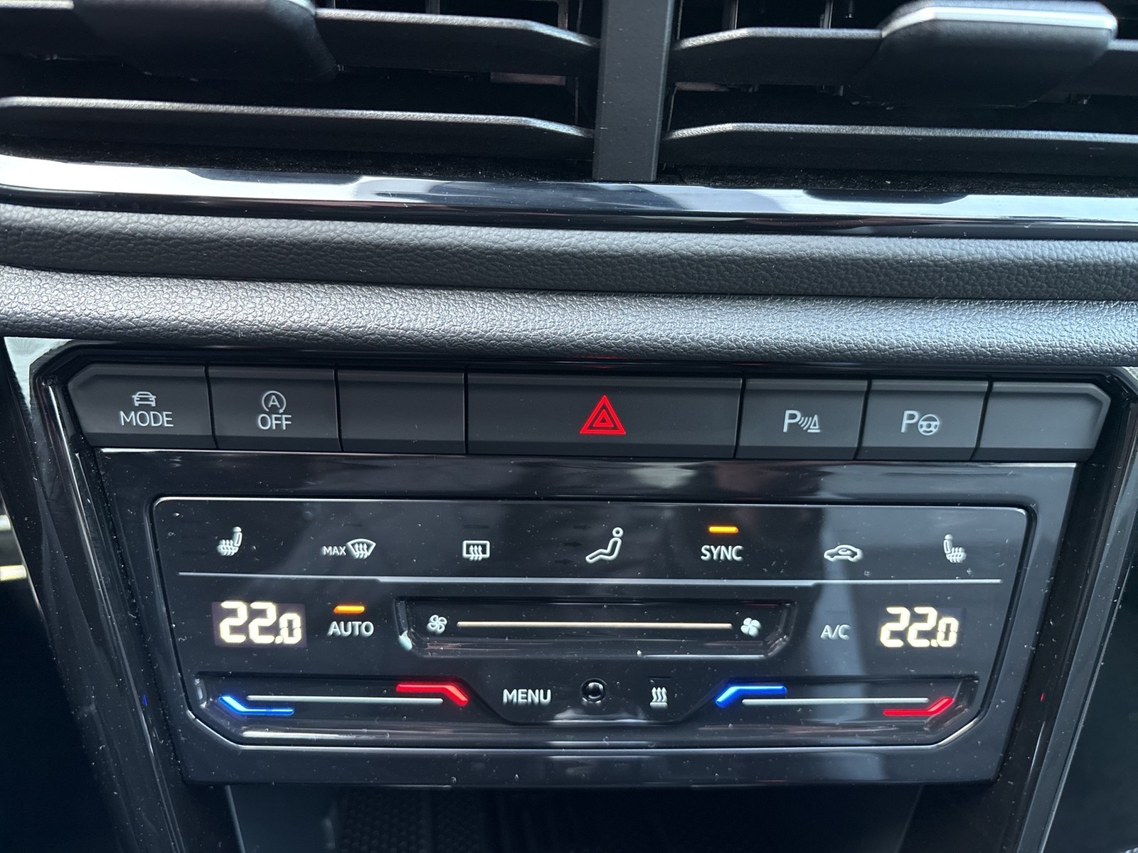 Volkswagen T-Roc Cabriolet 1.5 R-LINE BLACK STYLE STANDHZ.