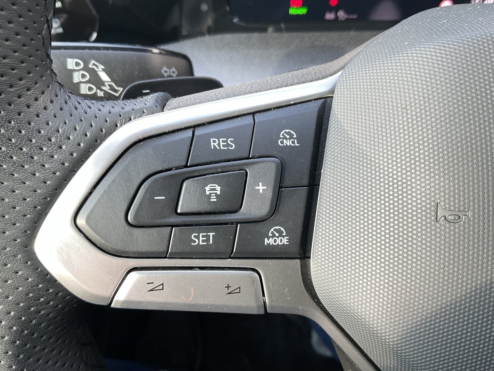 Volkswagen Golf Variant VIII 1.5eTSI R-LINE FACELIFT 360CAM