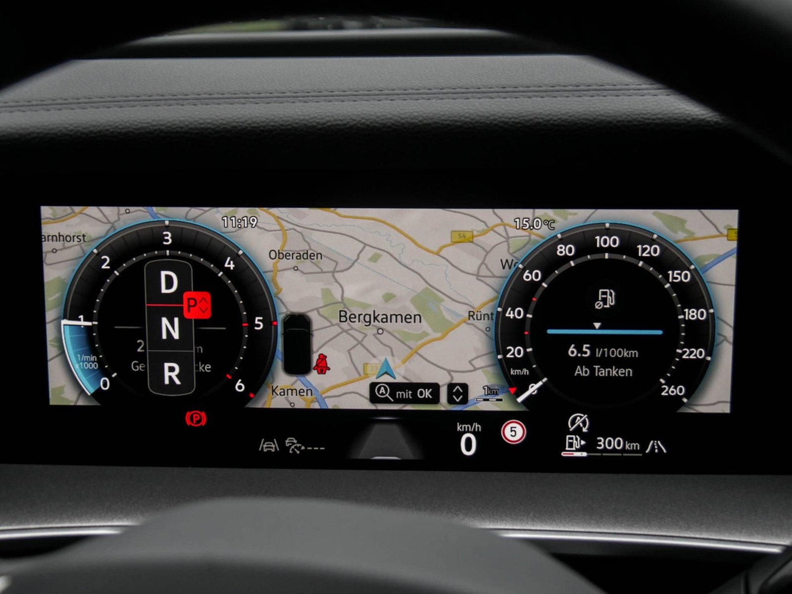 Volkswagen Tayron 2.0 LIFE 4X4 7SITZE AHK 360°CAM ACC LM18