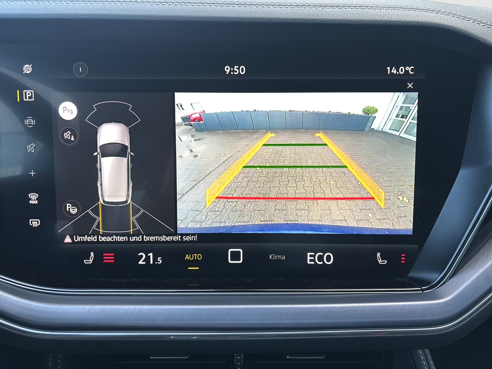 Volkswagen Touareg V6 R-LINE NEUES MODELL AHK CAM ACC LM19