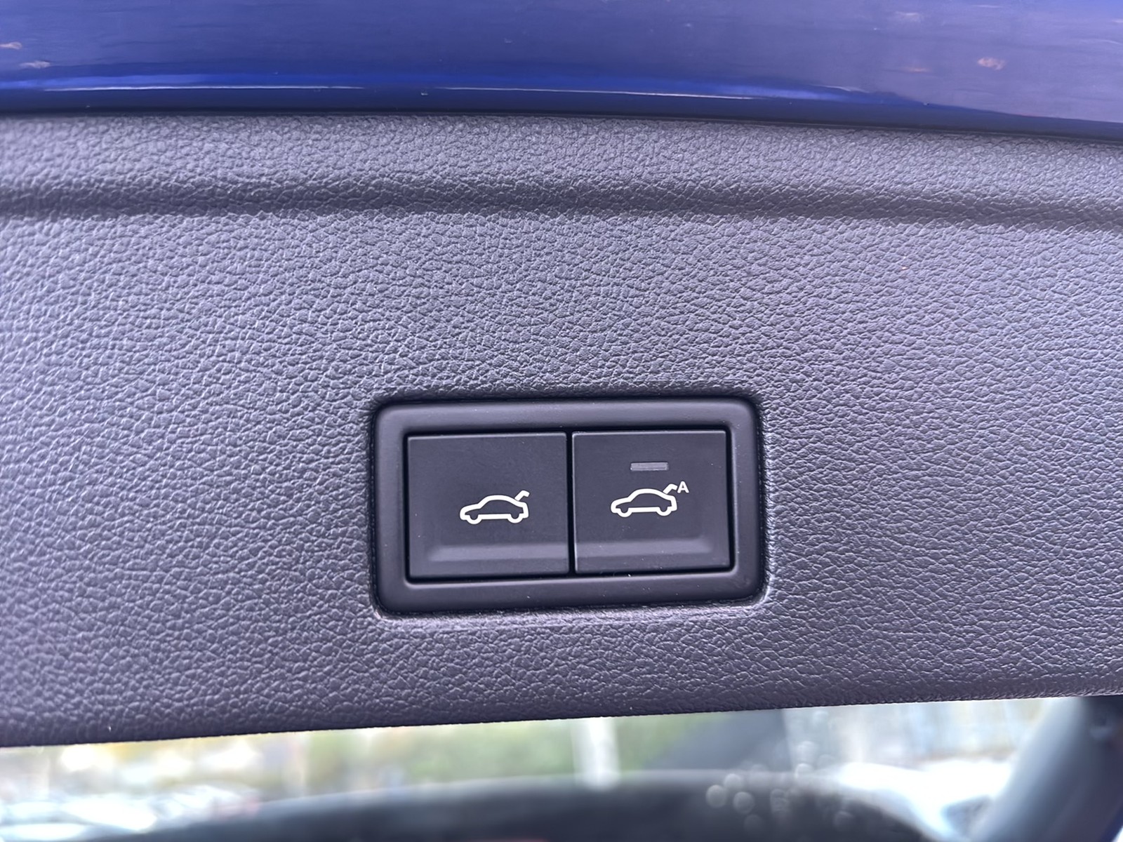 Volkswagen Touareg V6 R-LINE NEUES MODELL AHK CAM ACC LM19