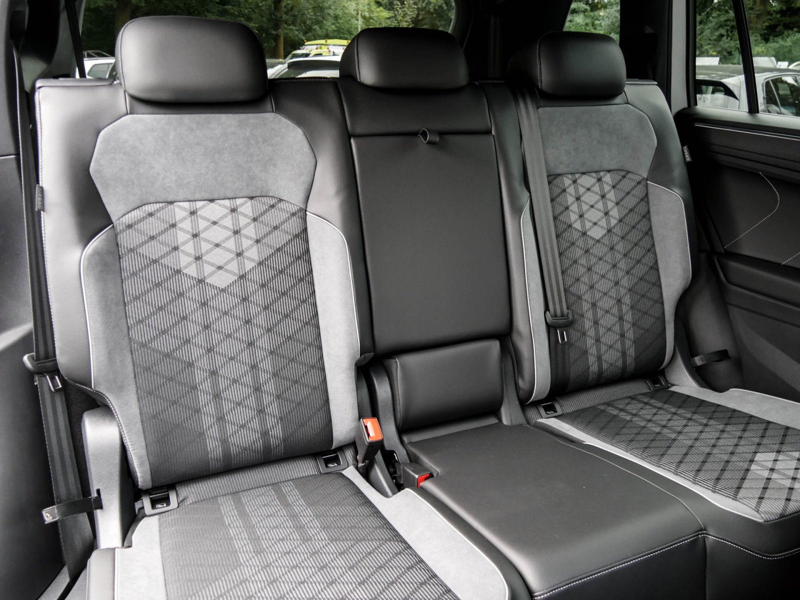Volkswagen Tiguan Allspace 2.0 R-LINE DSG
