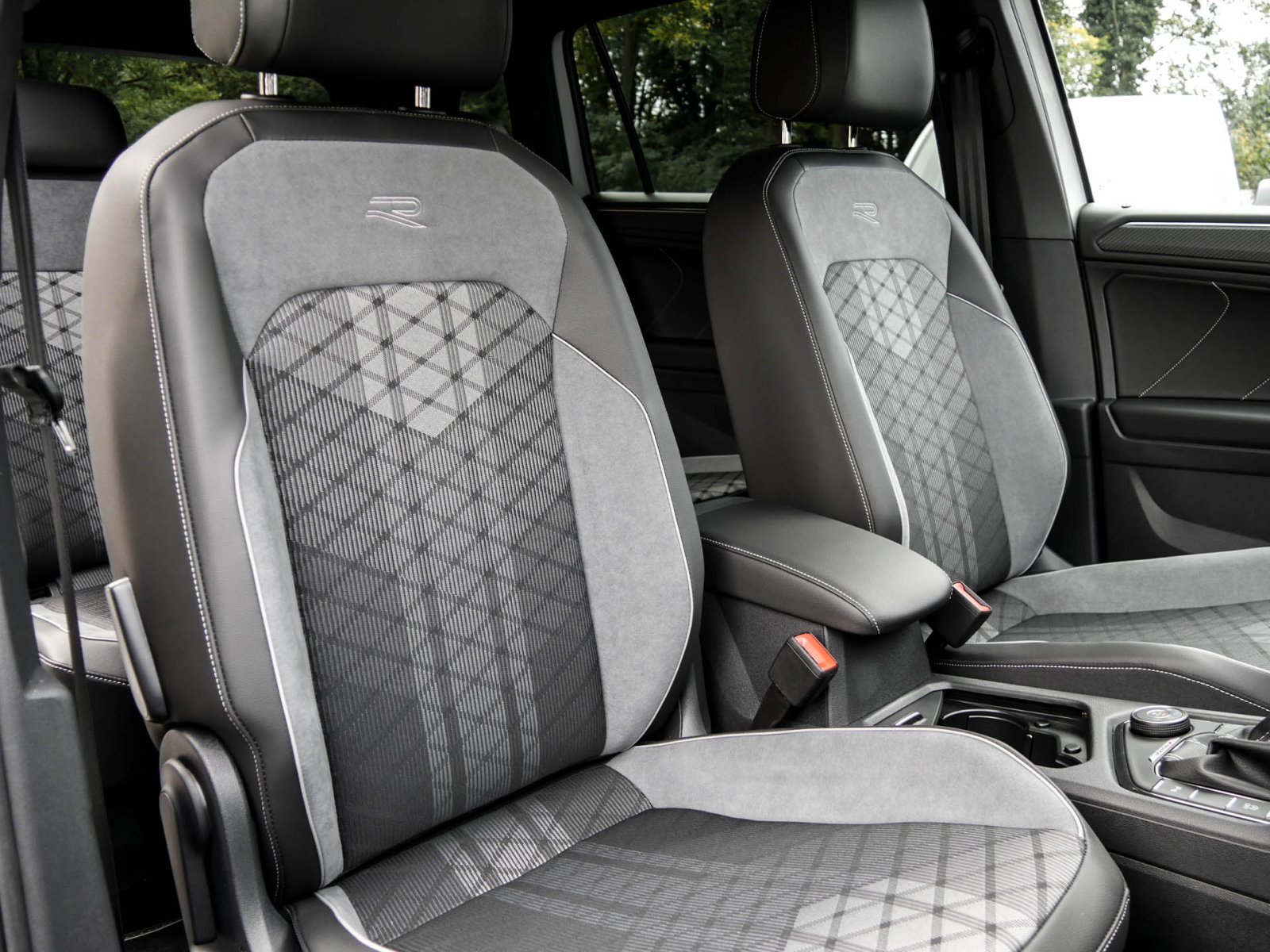 Volkswagen Tiguan Allspace 2.0 R-LINE DSG