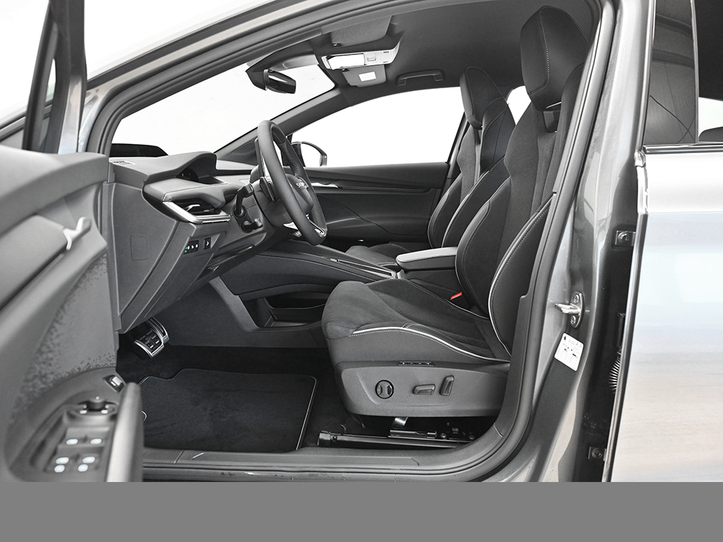 Skoda Enyaq 85 SPORTLINE AHK eKLAPPE 360CAM MATRIXLED