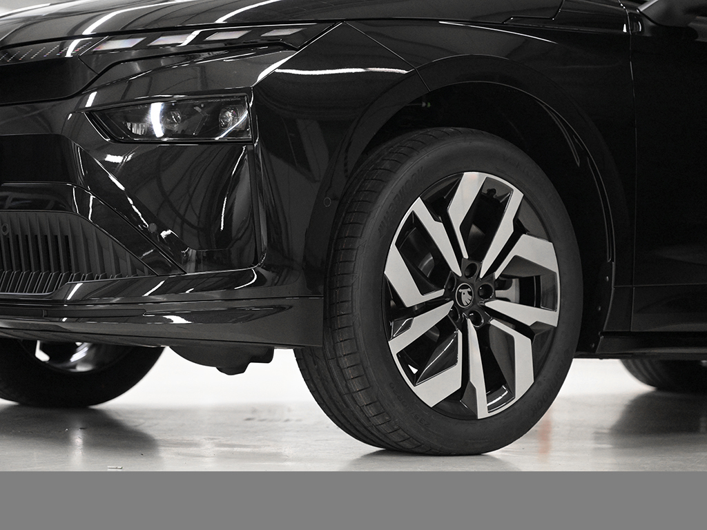 Skoda Enyaq 85 SPORTLINE AHK eKLAPPE 360CAM MATRIXLED