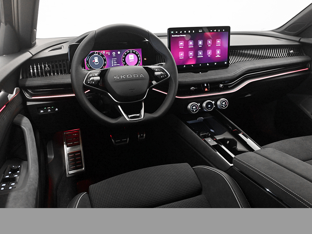 Skoda Superb Combi HYBRID SPORTLINE AHK HEADUP eSITZE