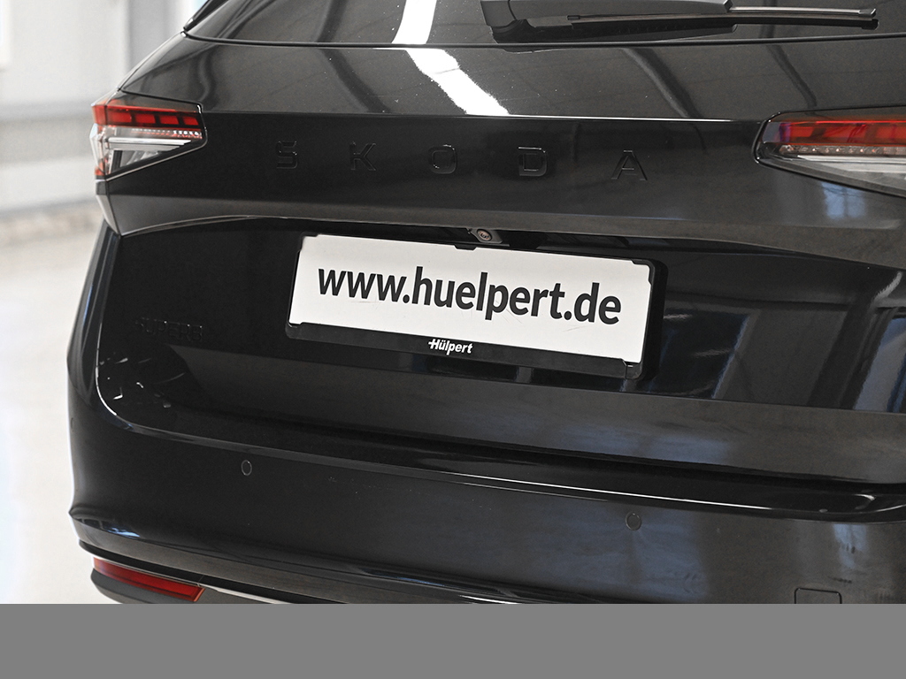 Skoda Superb Combi HYBRID SPORTLINE AHK HEADUP eSITZE
