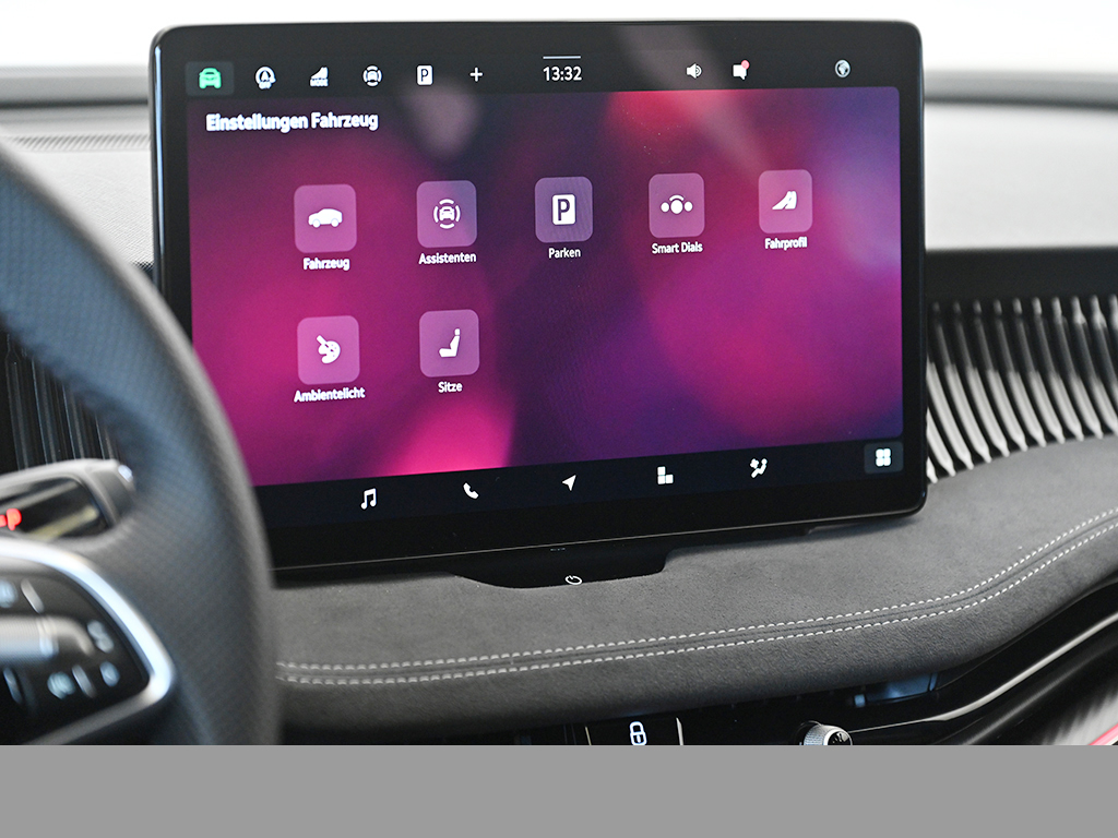 Skoda Superb Combi 2.0 SPORTLINE DSG 4x4 AHK CAM NAVI