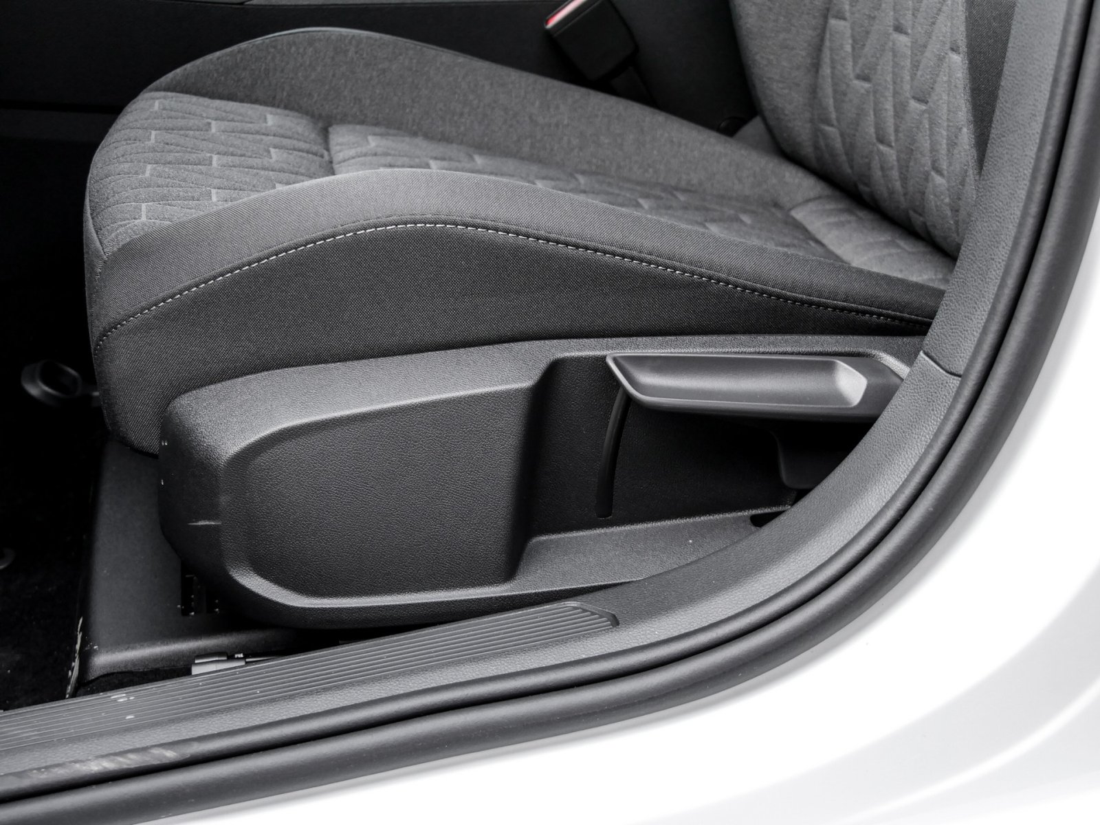 Volkswagen Golf 1.5 LIFE DSG CARPLAY CAM ALLWETTERREIFEN