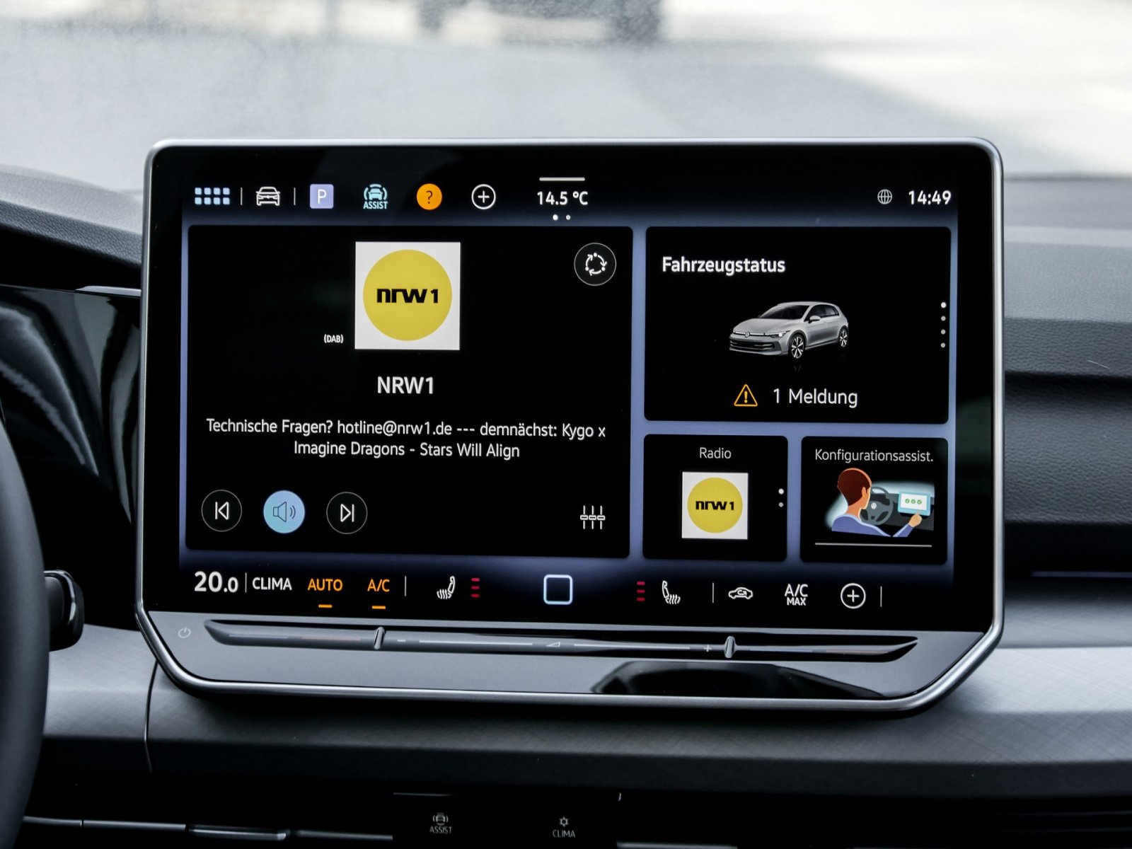 Volkswagen Golf 1.5 LIFE DSG CARPLAY CAM ALLWETTERREIFEN