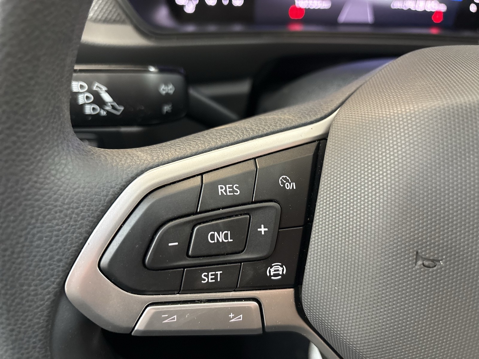 Volkswagen T-Cross 1.0 CARPLAY SITZHEIZUNG LED EINPARKHILFE