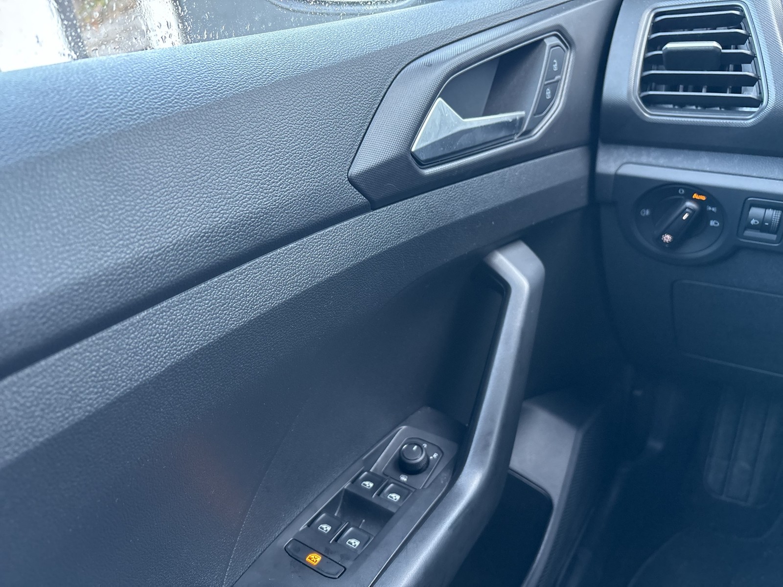 Volkswagen T-Cross 1.0 CARPLAY SITZHEIZUNG LED EINPARKHILFE