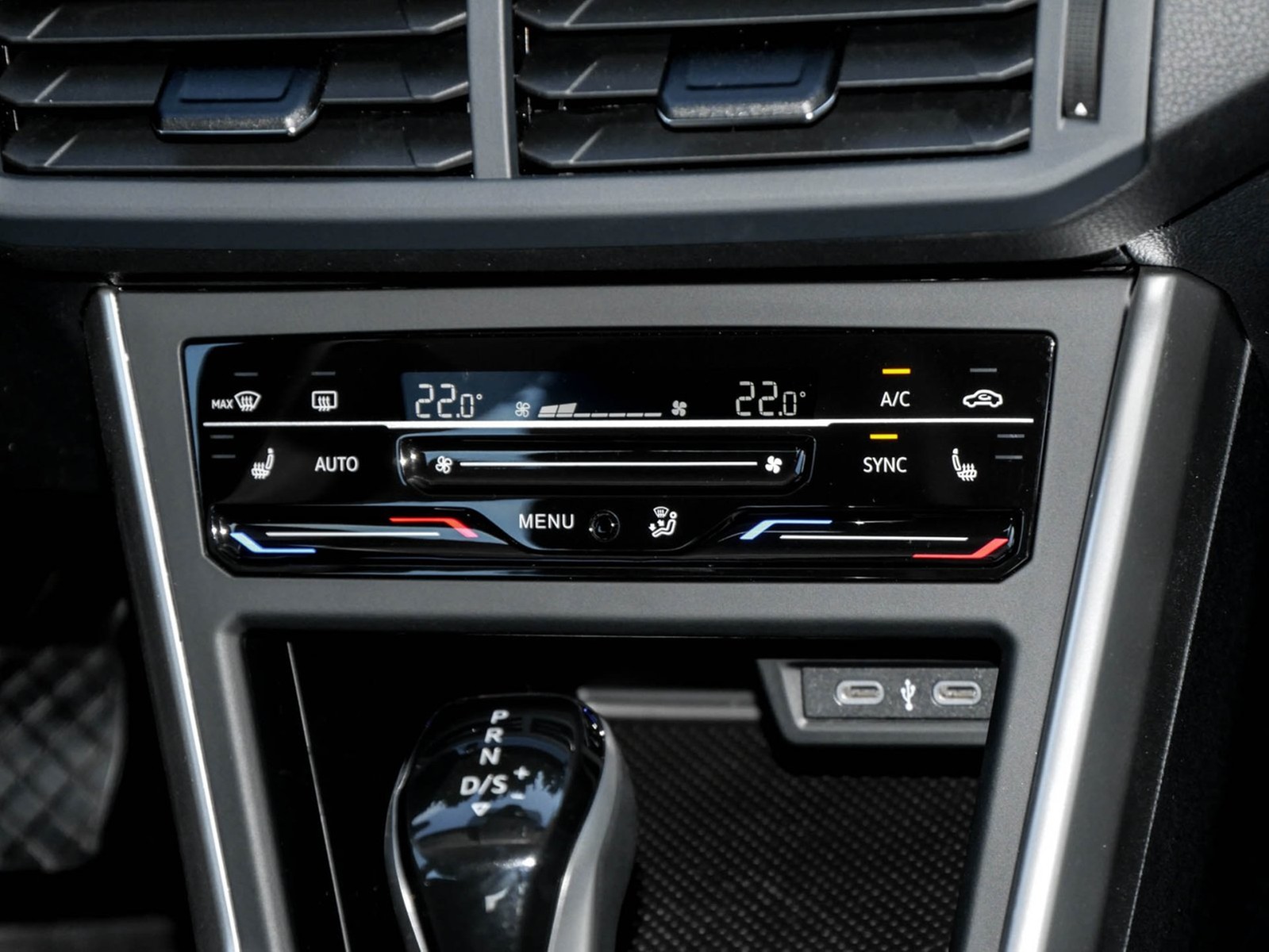 Volkswagen Taigo 1.5 MOVE LM17 CARPLAY SITZHEIZUNG LED DAB+