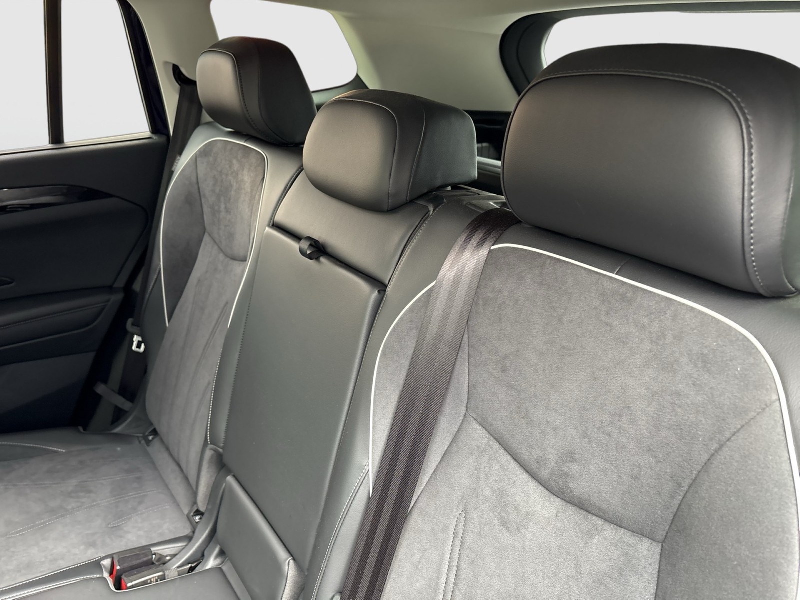 Volkswagen Tayron 1.5 HYBRID ELEGANCE AHK 360°CAM HD-MATRIX