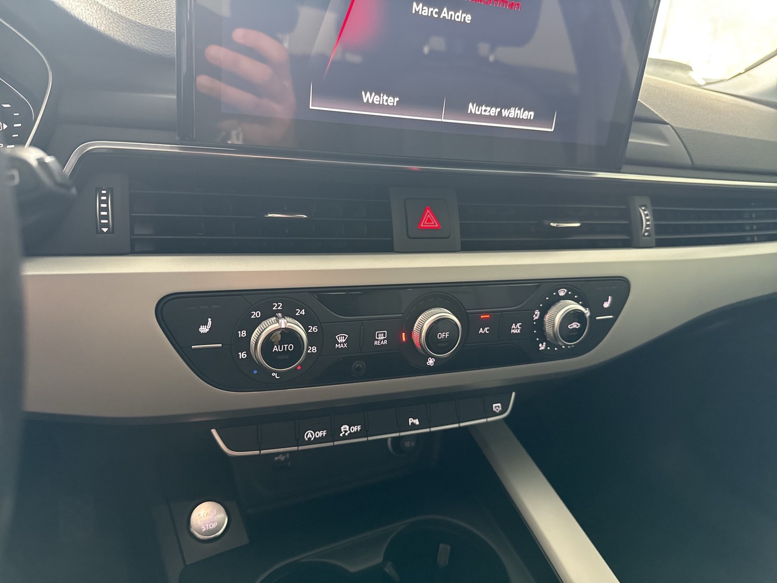 Audi A4 Avant 35 eKLAPPE NAVI+ SITZHEIZUNG TEMPOMAT