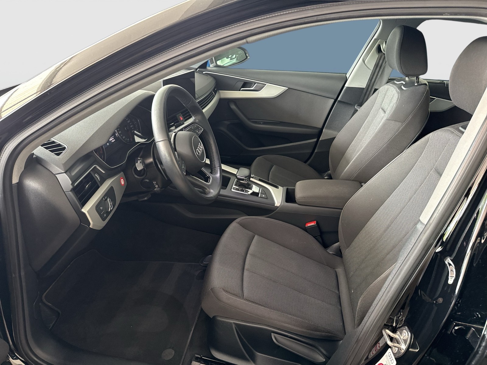 Audi A4 Avant 35 eKLAPPE NAVI+ SITZHEIZUNG TEMPOMAT