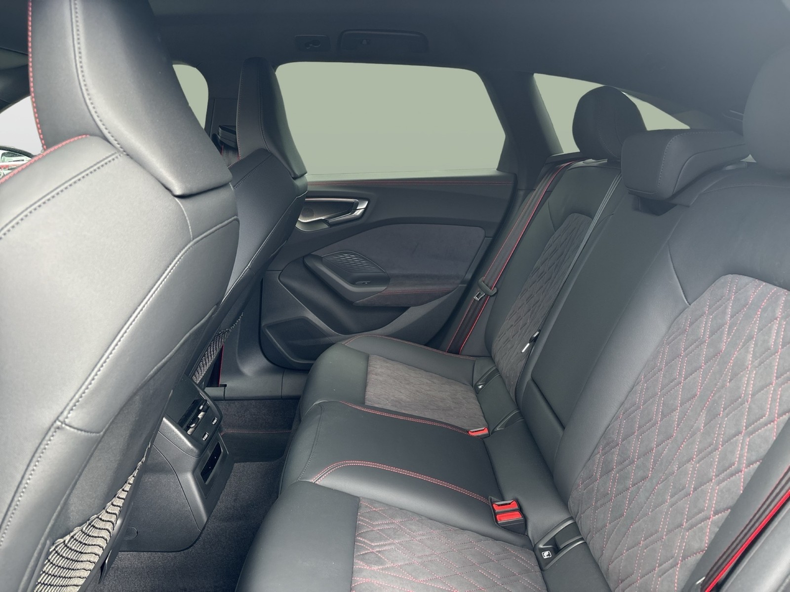 Audi A5 Avant quattro HYBRID S LINE TECH+ STANDKLIMA