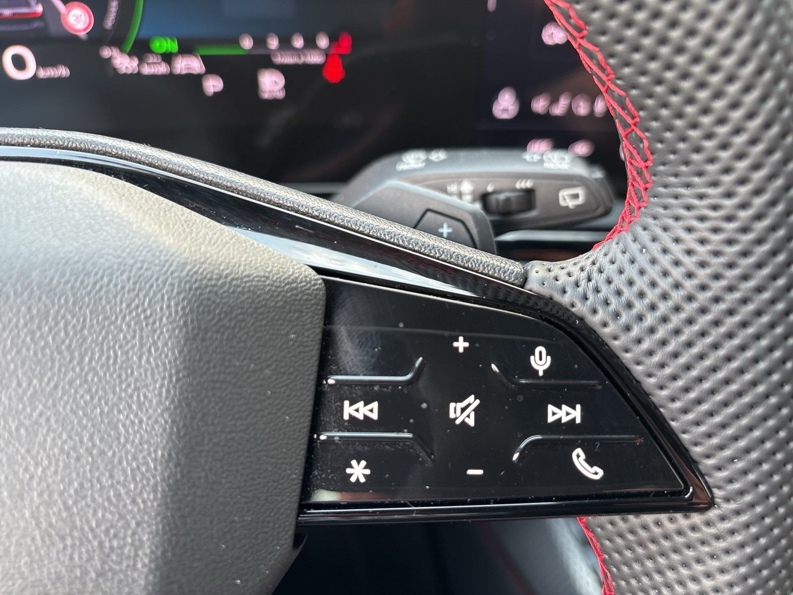 Audi A5 Avant quattro HYBRID S LINE TECH+ STANDKLIMA