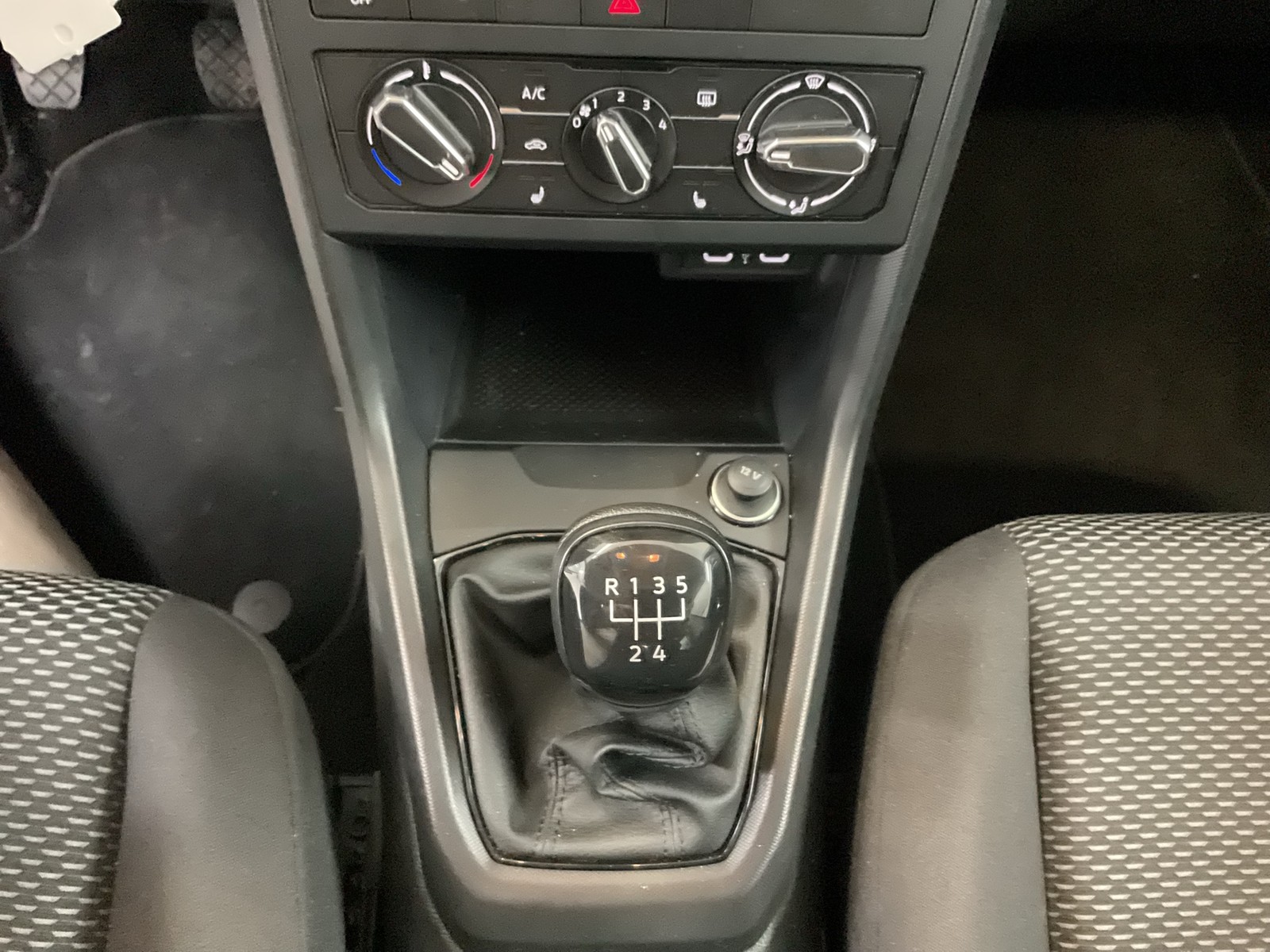 Volkswagen T-Cross 1.0 CARPLAY SITZHEIZUNG LED EINPARKHILFE